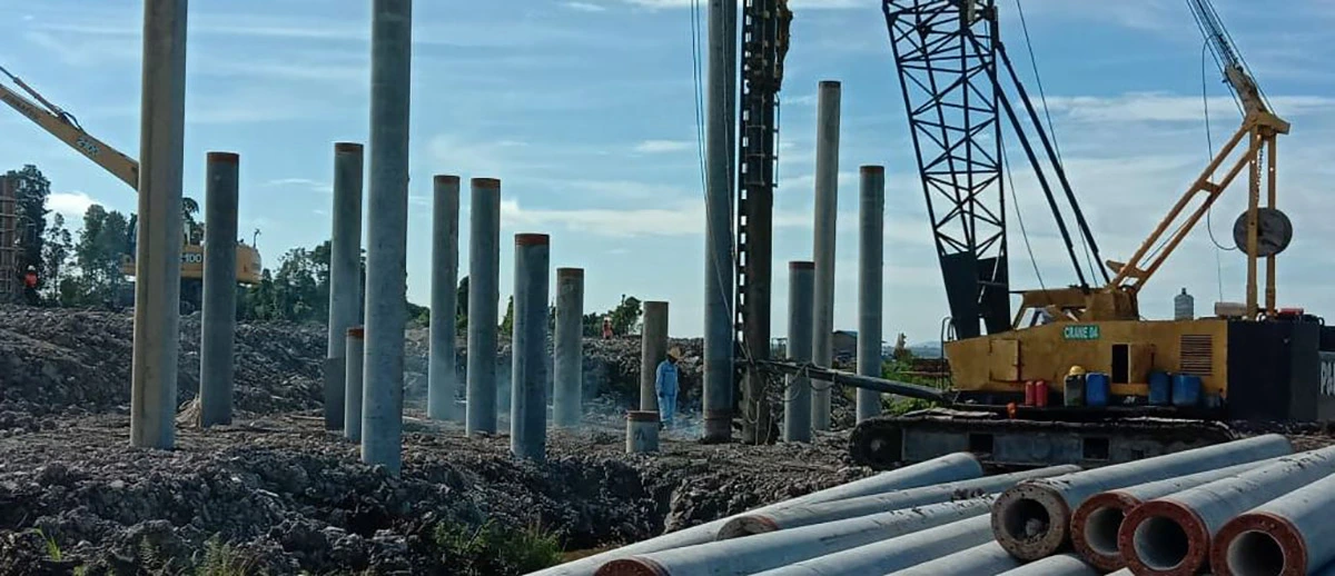 Proyek infrastruktur skala besar seperti jalan tol dan bendungan wajib memiliki dokumen AMDAL